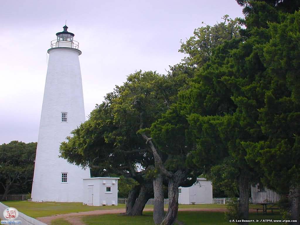 ocracoke-light